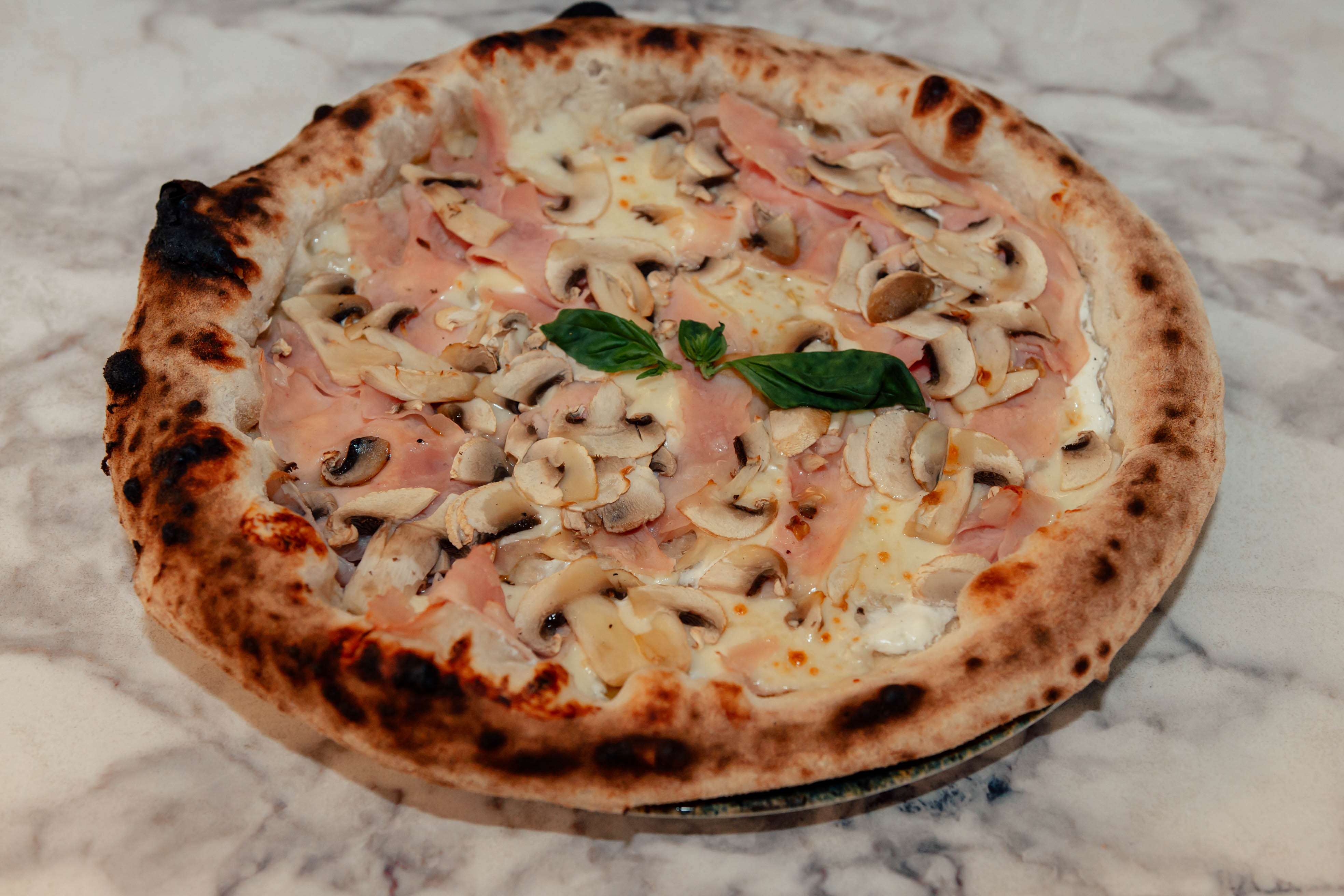 Pizza Tartufo